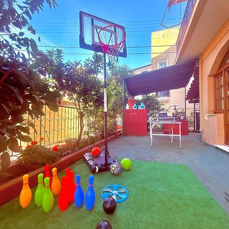 Fay'S Barbeque Garden House -Family Activities Corfu Port Apartman Kültér fotó