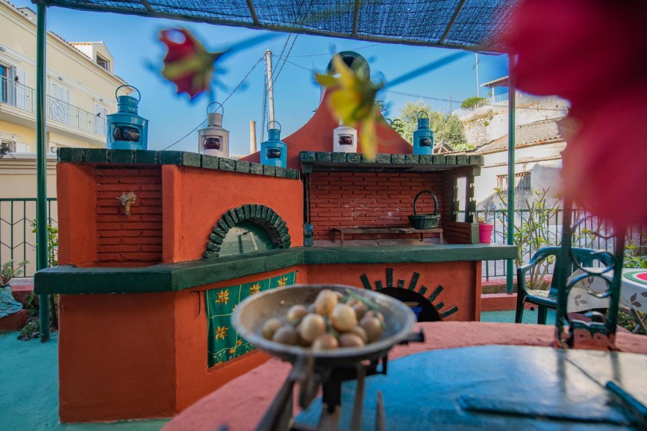 Fay'S Barbeque Garden House -Family Activities Corfu Port Apartman Kültér fotó