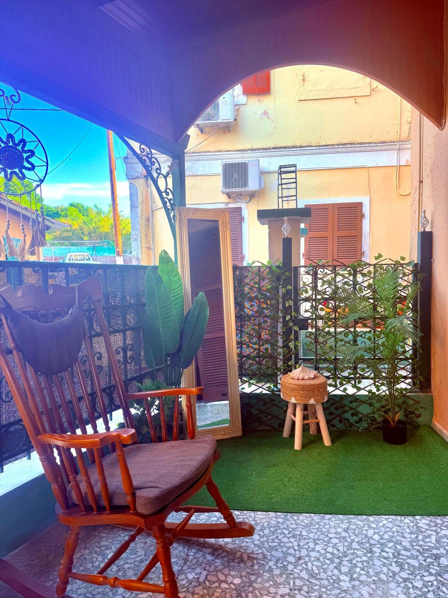 Fay'S Barbeque Garden House -Family Activities Corfu Port Apartman Kültér fotó
